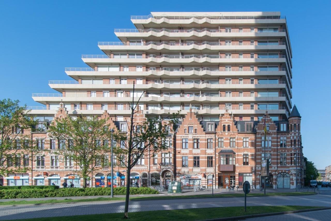 Zongericht Appartement Met Zicht Op De Jachthaven Ostende Exterior foto